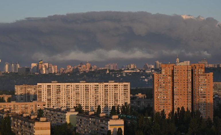 Russische Angriffe auf Kiew: Moskaus Drohungen und die Reaktionen der EU