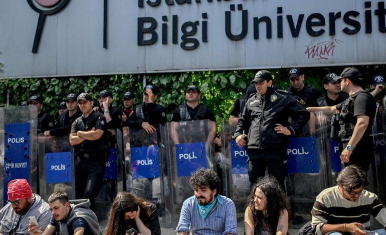Erdoğan revidiert Entscheidung zur Schließung der Bilgi-Universität