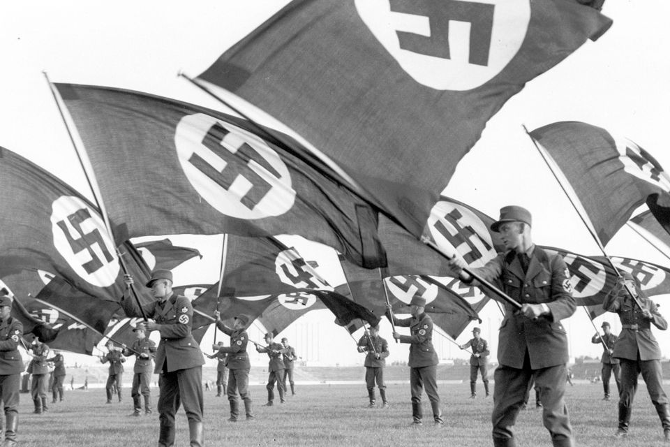 NSDAP-Mitgliedskarten im Digitalarchiv: Deutsche Politiker erforschen ihre Familiengeschichte