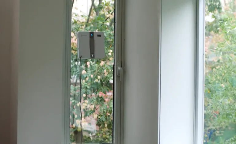 Klare Sicht mit dem Ecovacs Fensterputzroboter Winbot Mini