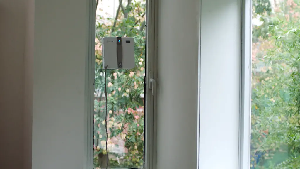Klare Sicht mit dem Ecovacs Fensterputzroboter Winbot Mini