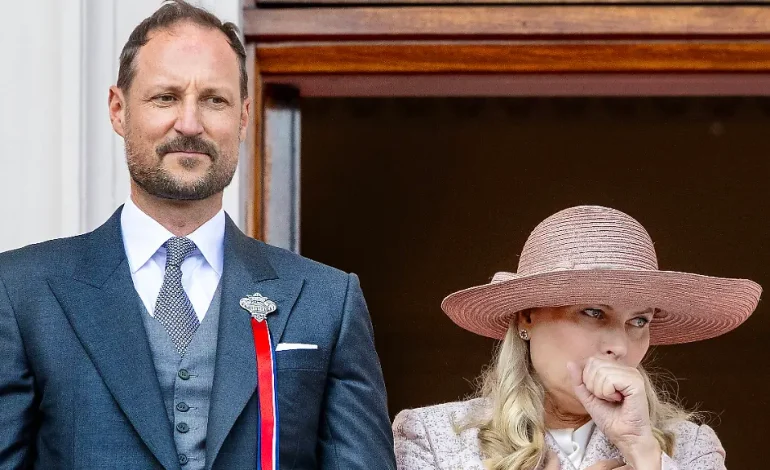 Gesundheitsprobleme von Kronprinzessin Mette-Marit am Nationalfeiertag