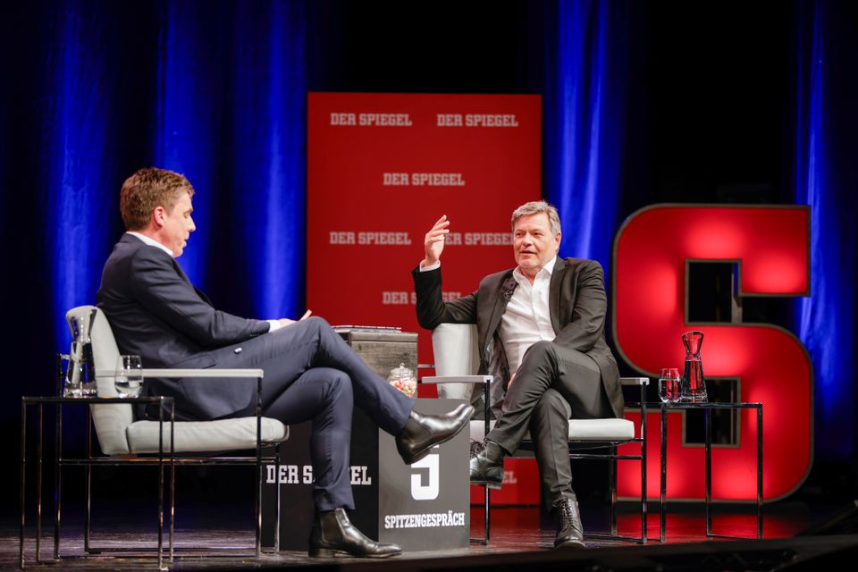 Ein Gespräch mit Robert Habeck im Admiralspalast