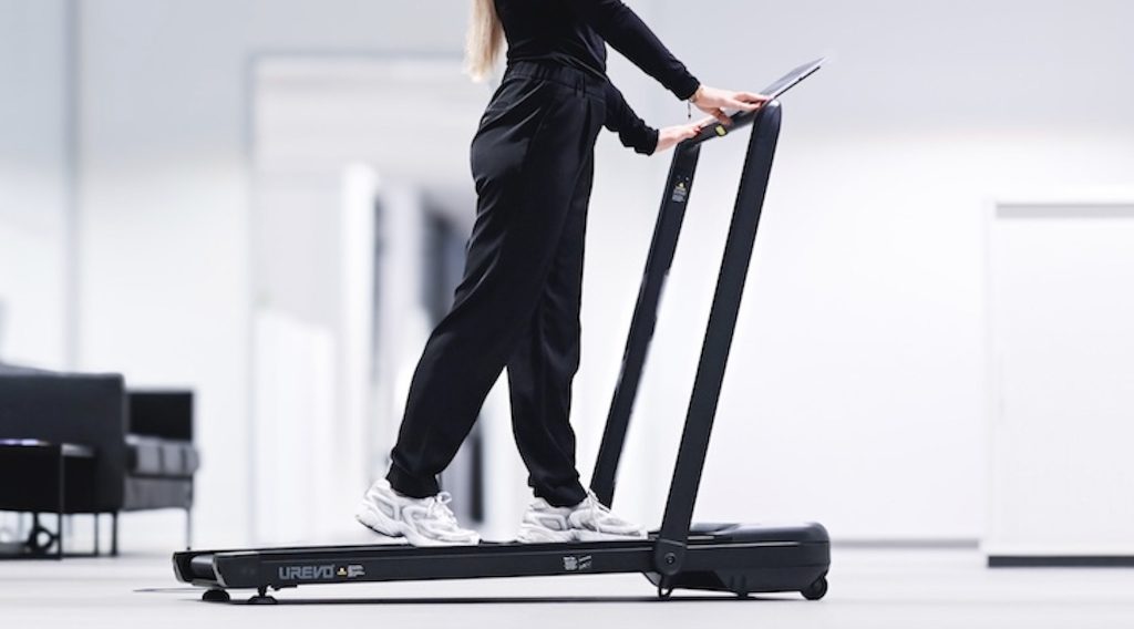 Mehr Bewegung ohne Fitnessstudio: Walking Pads im Test