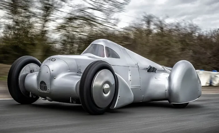 Audi lässt legendären Silberpfeil aus den 1930er-Jahren neu aufleben