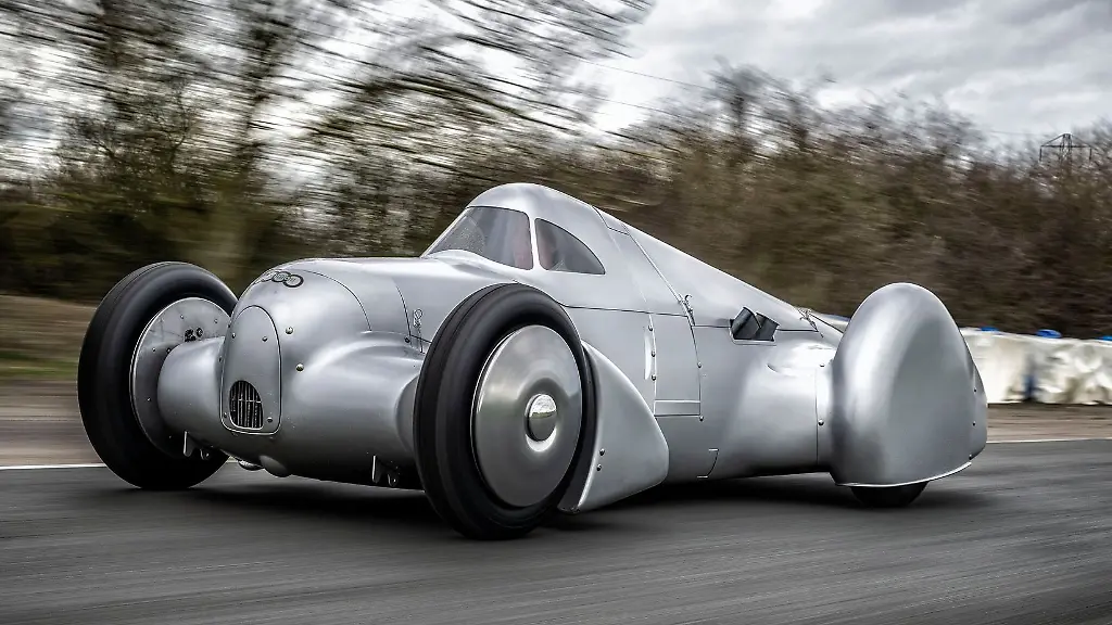 Audi lässt legendären Silberpfeil aus den 1930er-Jahren neu aufleben