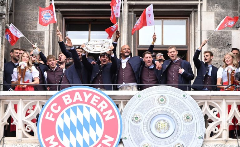 Meisterfeier des FC Bayern München im Münchner Rathaus