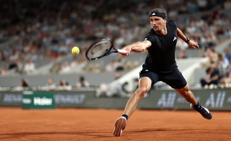 Zverev erreicht das Achtelfinale der French Open