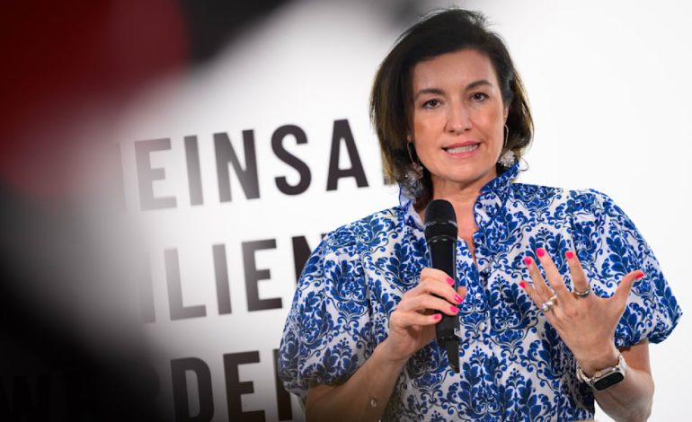 BAföG-Reform vor dem Scheitern: Ministerin Dorothee Bär betont Sparprioritäten