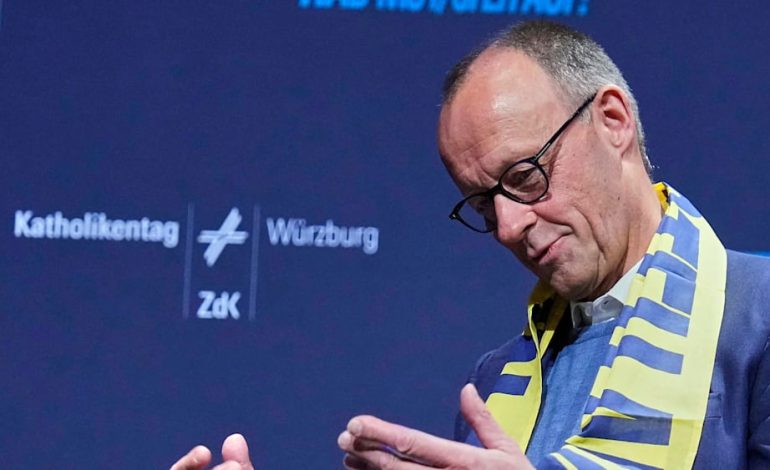 Merz kritisiert USA und diskutiert deutsche Politik in Würzburg
