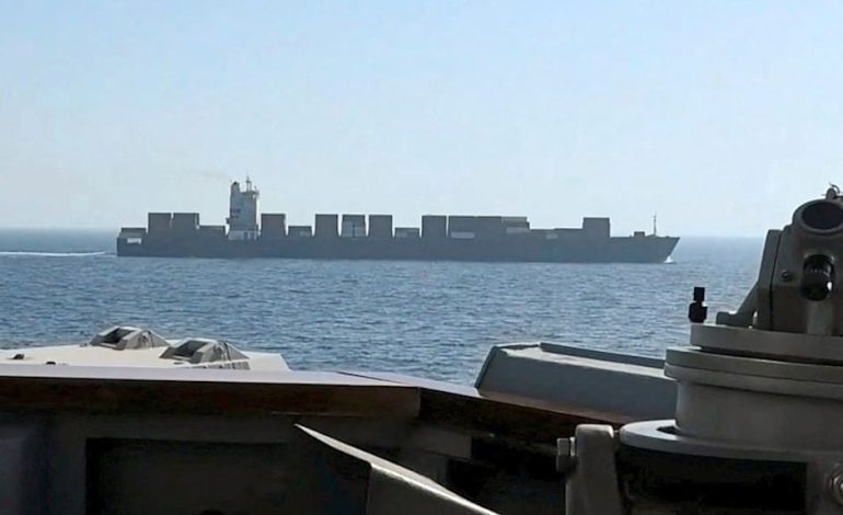US-Militär greift Frachtschiff im Golf von Oman an