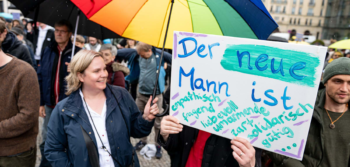 Proteste gegen Gewalt an Frauen am Vatertag
