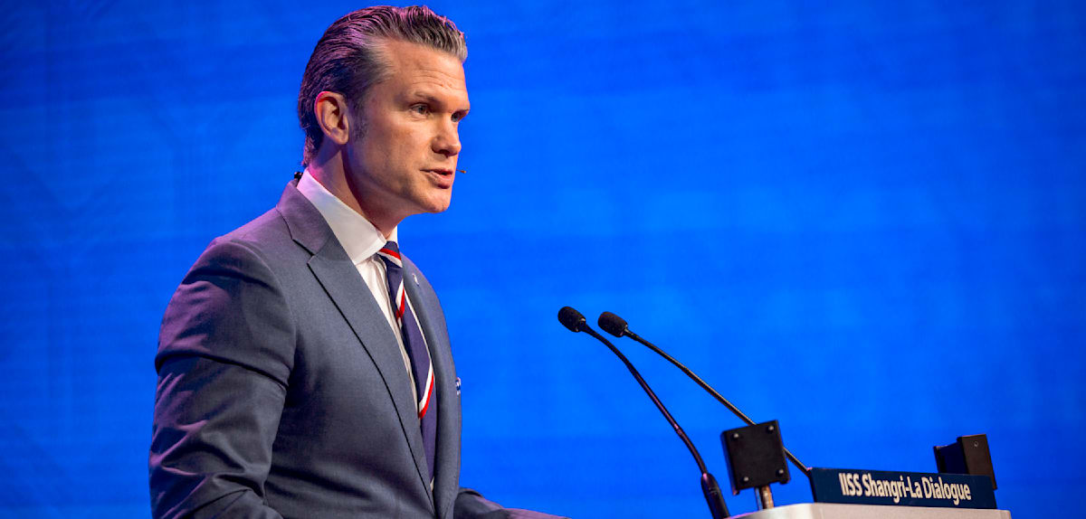 Hegseth warnt vor Chinas Einfluss und übt Kritik an Europa