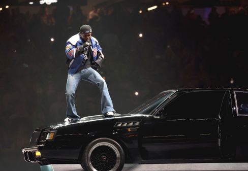 Drake veröffentlicht drei neue Alben und entfacht Konflikt mit Kendrick Lamar