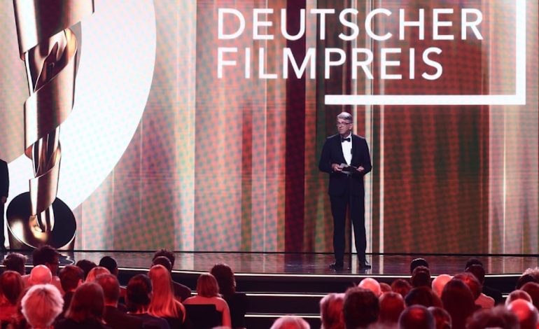 „In die Sonne schauen“ triumphiert beim Deutschen Filmpreis