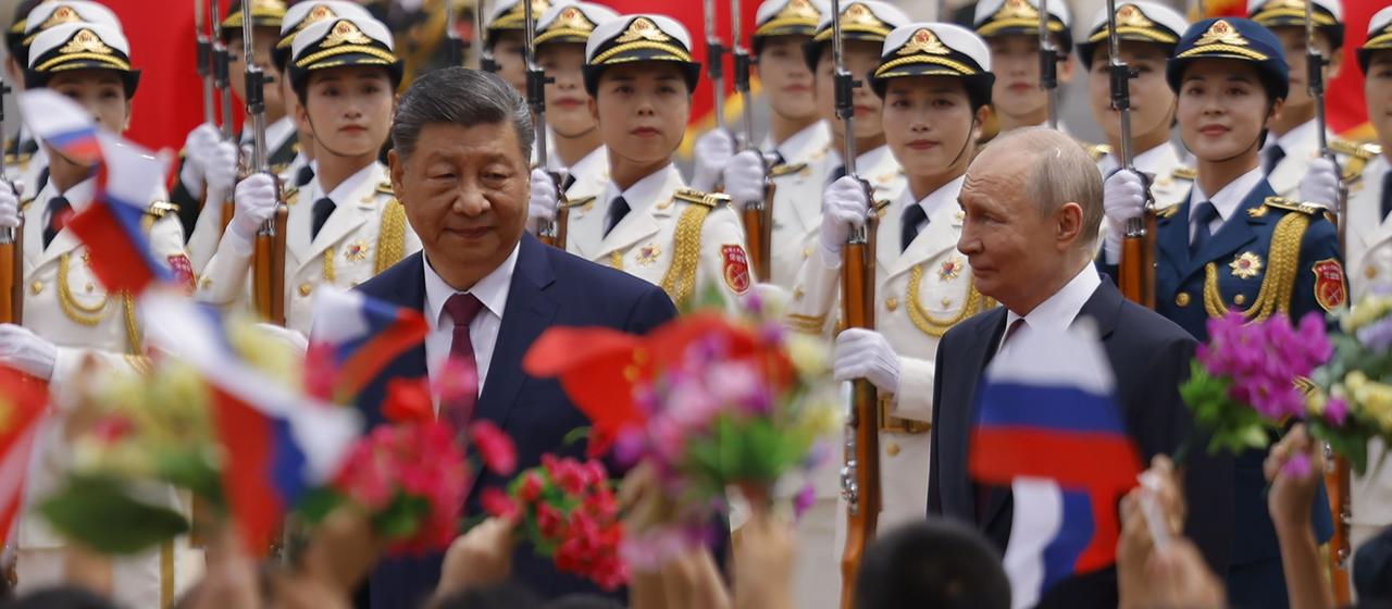 Xi Jinping und Wladimir Putin stärken Partnerschaft in Peking