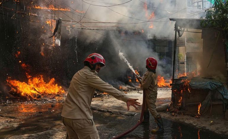 Tödlicher Brand in Neu-Delhi