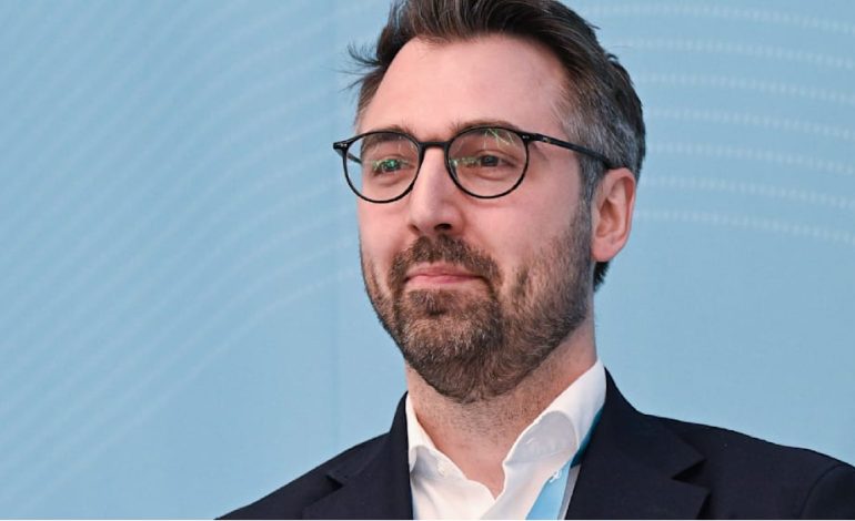 Debatte um Straftatbestand der Politikerbeleidigung in Deutschland