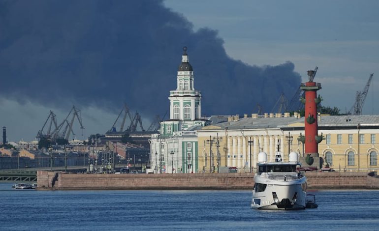 Drohneneinsatz trifft Ölterminal in St. Petersburg während Wirtschaftsforum