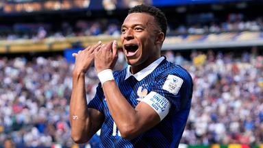 Frankreich besiegt Senegal: Kylian Mbappé brilliert