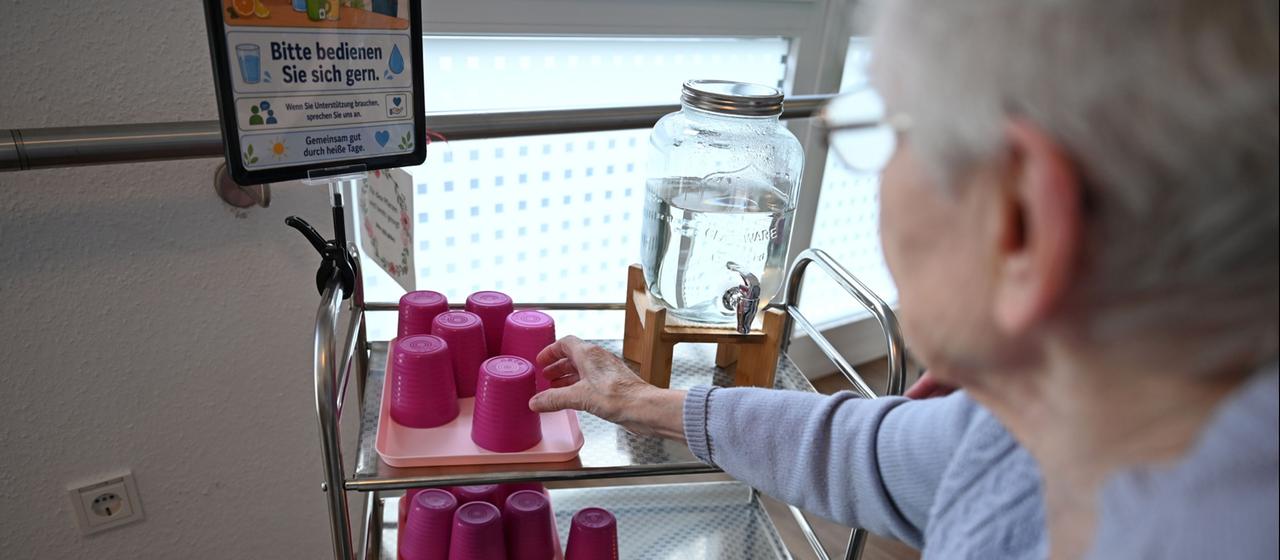Wie Senioren sich gegen die Hitze wappnen