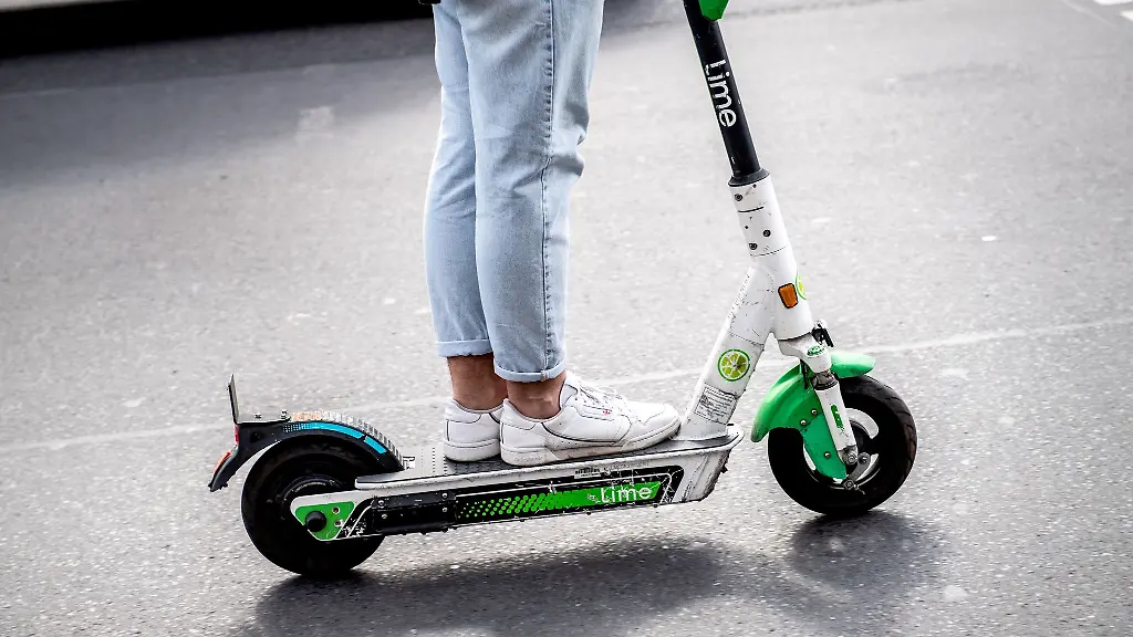 Erhöhung der Fahrtsicherheit bei E-Scootern: Neue Regeln und aktuelle Vorschriften