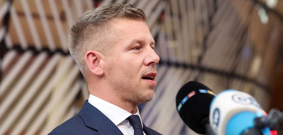 „Befreien unser Land aus Gefangenschaft der Mafia“ – Magyar kündigt neue Verfassung für Ungarn an