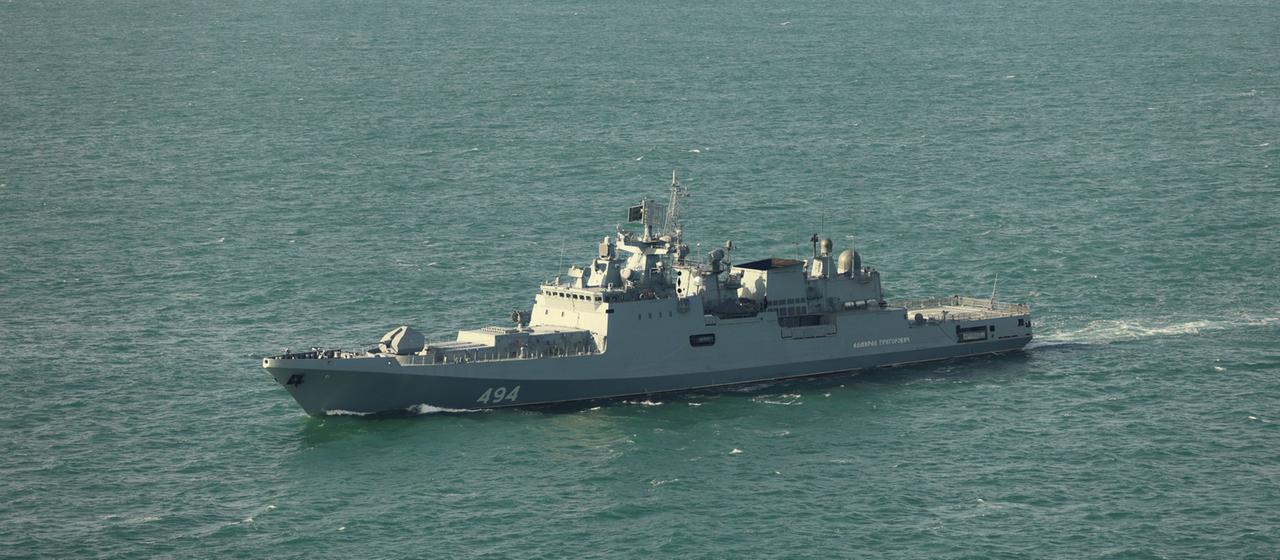 Warnschüsse im Ärmelkanal: Russisches Kriegsschiff und britische Jacht