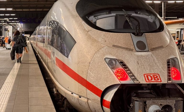 Zugverkehr nach Großstörung bei der Deutschen Bahn langsam in Bewegung
