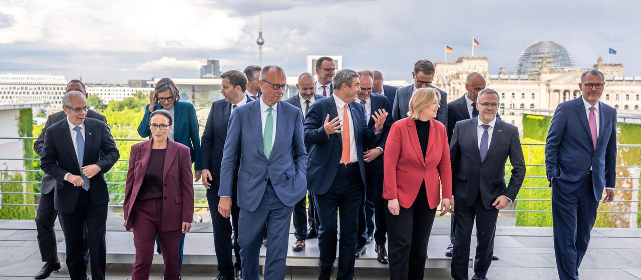 Koalition diskutiert mit Sozialpartnern über Reformen