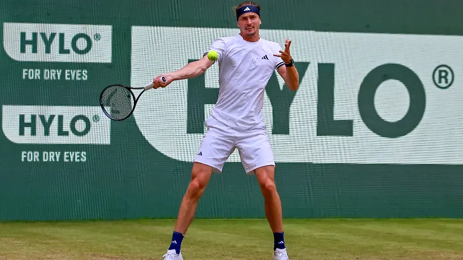 Zverev kämpft sich in Halle ins Halbfinale