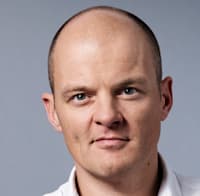Der deutsche Schiedsrichter Felix Zwayers Krampf während des Spiels zwischen den USA und Australien