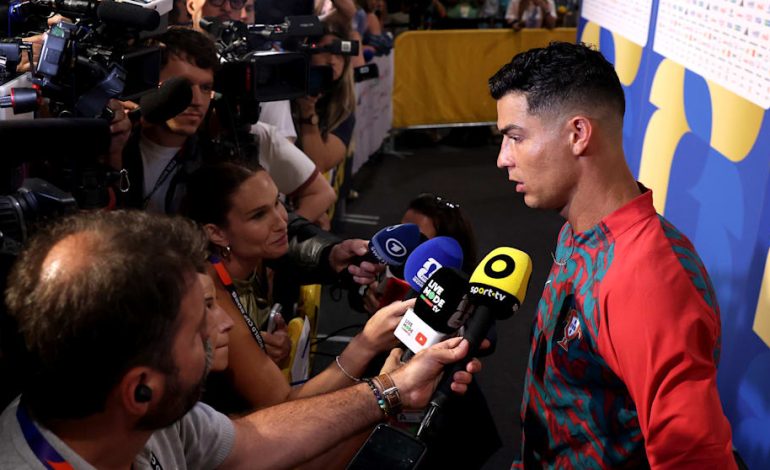 Cristiano Ronaldos Reaktion auf Frage zu Messi