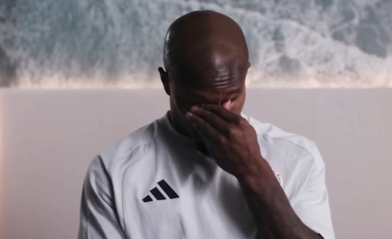 Emotionaler Moment vor dem Spiel gegen Deutschland