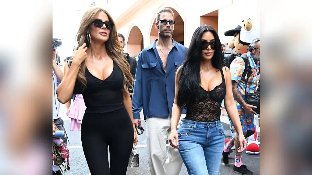 Kim Kardashian entzündet Liebesgerüchte bei Monaco-Rennen