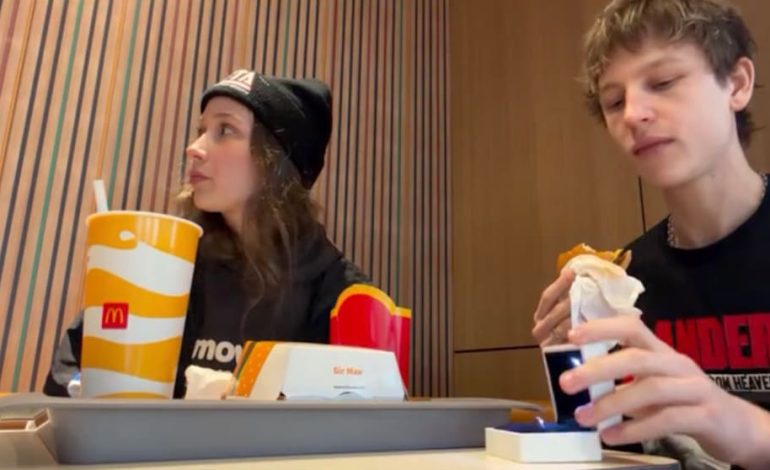Anstatt eines klassishen Heiratsantrags: Überraschung bei McDonald’s