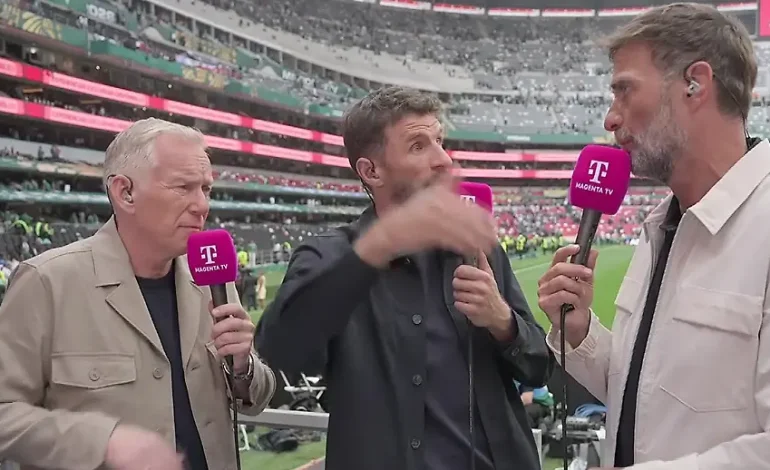 Thomas Müller reagiert auf Rote Karte im WM-Spiel