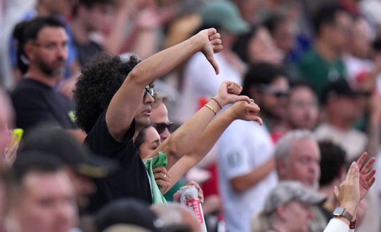 Politische Spannungen Beim WM-Spiel Der Iranischen Nationalmannschaft