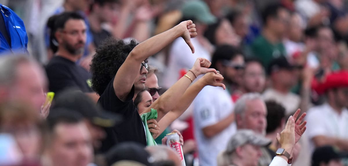 Politische Spannungen Beim WM-Spiel Der Iranischen Nationalmannschaft