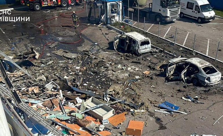 Russische Drohnenangriffe: Tote nach Angriff auf Lebensmittelfabrik in der Ukraine