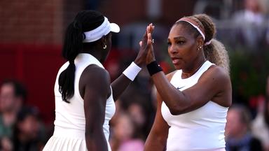 Serena Williams feiert erfolgreiches Comeback im Tennis-Doppel