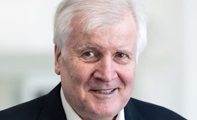 Horst Seehofers Genugtuung über die neuen EU-Asylregeln