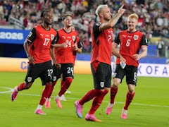 Verhüllte Stadien und subtile Werbung zur WM