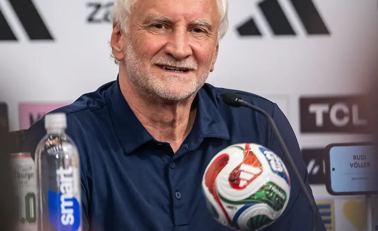 Rudi Völler warnt vor Herausforderungen der WM