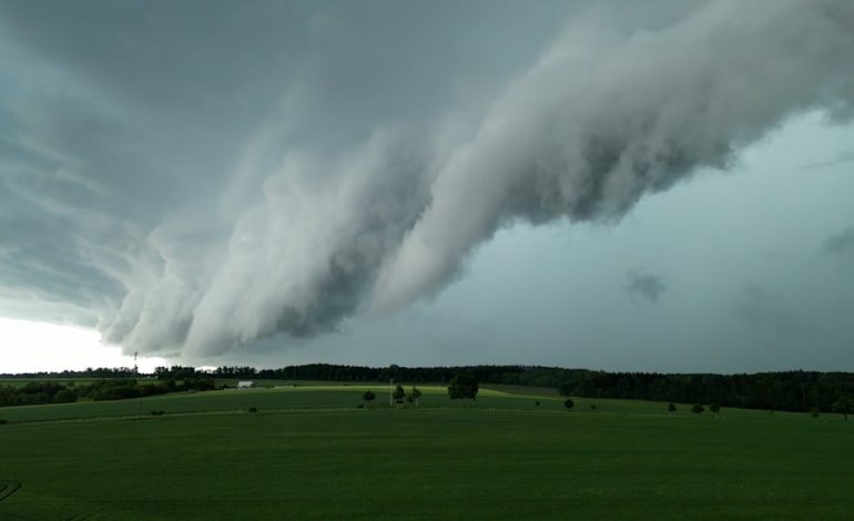 Wetterwarnungen zu Beginn des meteorologischen Sommers