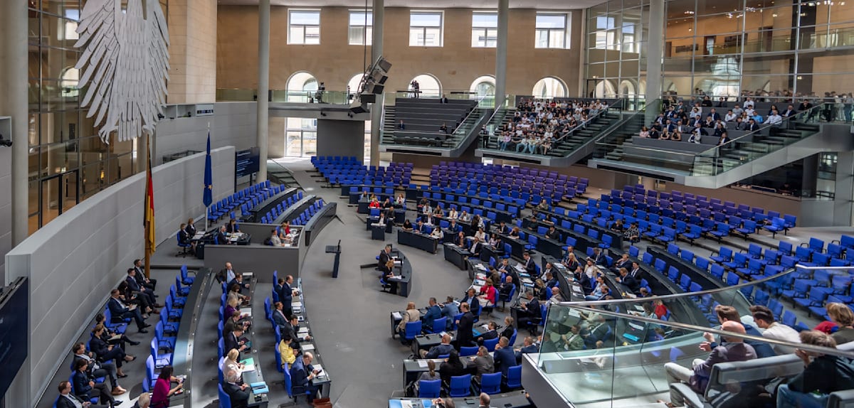 Kritik an Verzögerungen bei Beantwortung von Abgeordnetenfragen