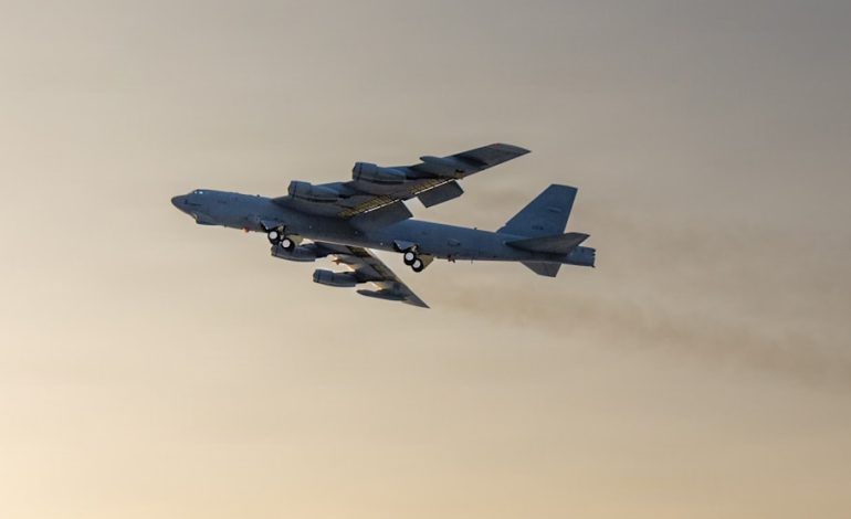 B-52 Absturz auf Edwards Air Force Base