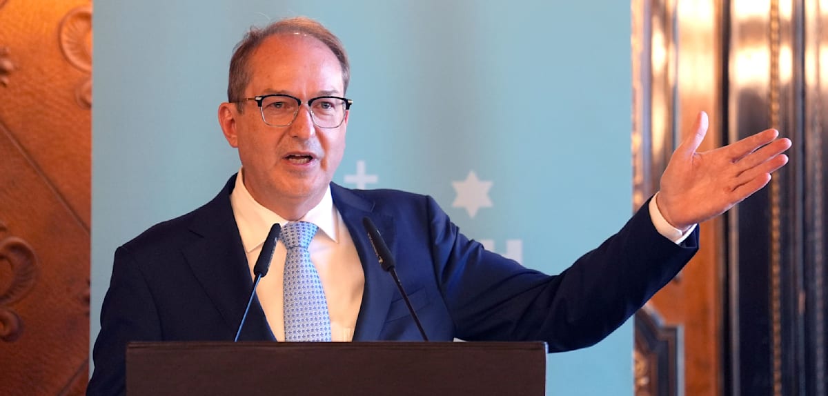 Dobrindt verteidigt Abschiebungen von Straftätern