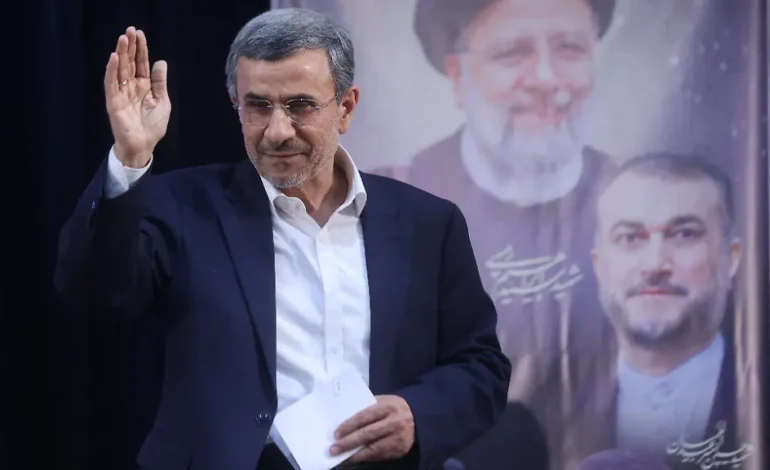 Wie der Mossad Ahmadinedschad als Nachfolger von Chamenei installieren wollte
