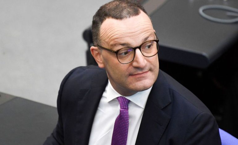 Jens Spahns politische Herausforderung und Rücktrittsforderungen